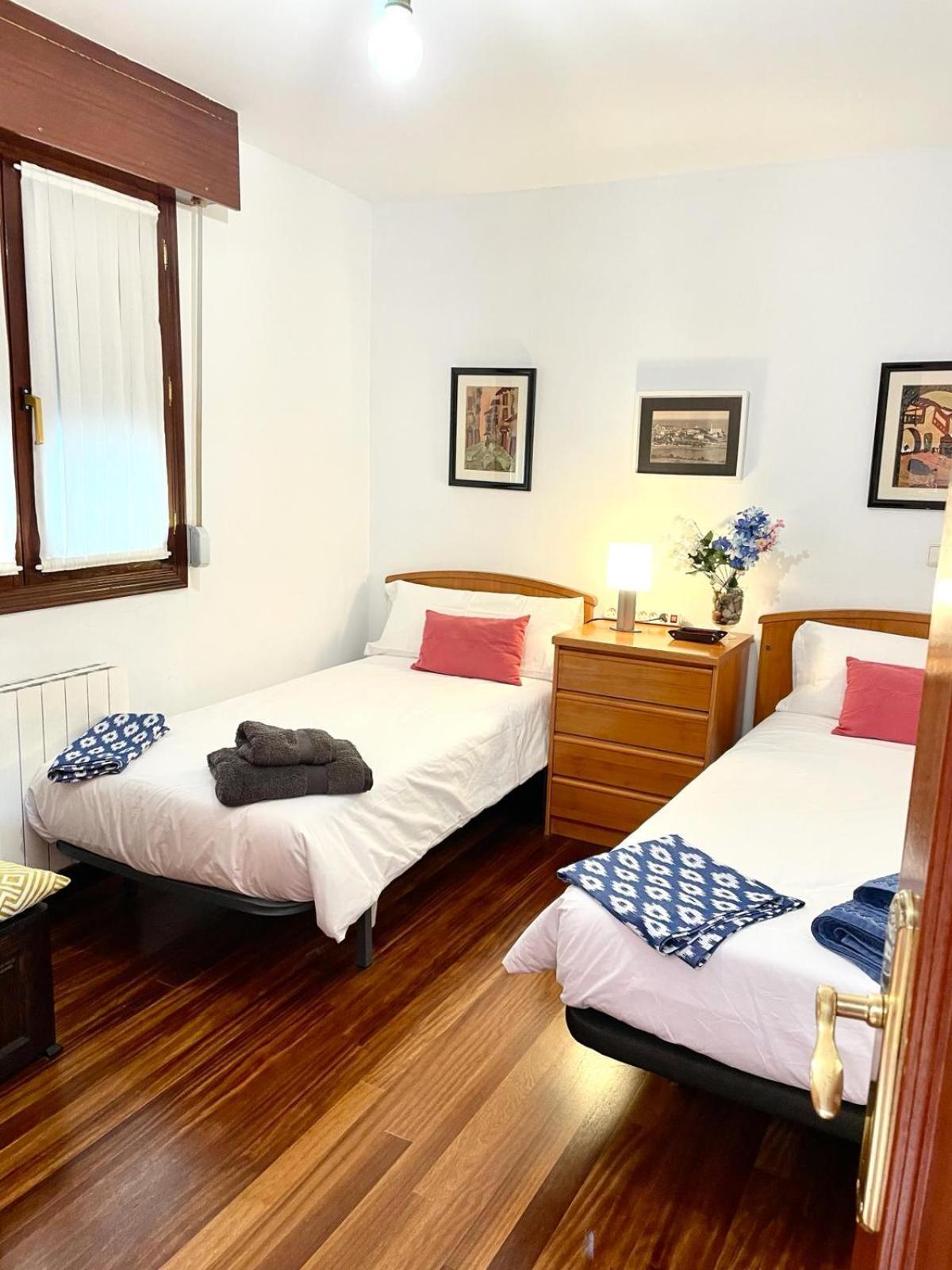 Mundaka Bihotzean Con Parking Gratuito Apartman Kültér fotó